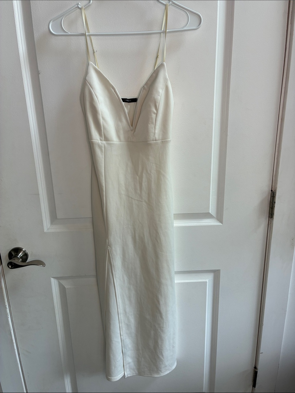 Forever 21 White V-Neck Dress with Spaghetti Straps